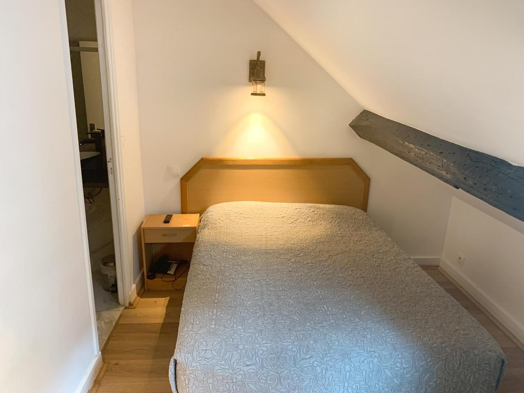 Single Room,1630874602:JPEG